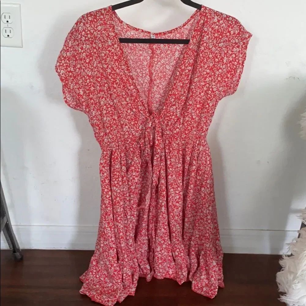 Red Tie Floral Summer Dress LIKE NEW - Large